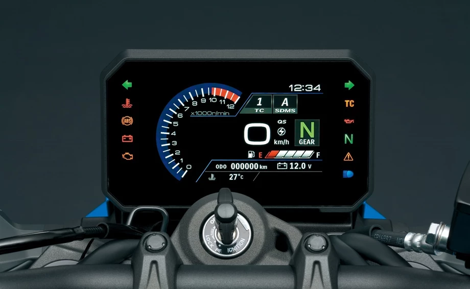 Verleihmotorrad Suzuki GSX-8S vom Händler Motorrad Otto Bild 3: Verleihmotorrad Suzuki GSX-8S vom Händler Motorrad Otto