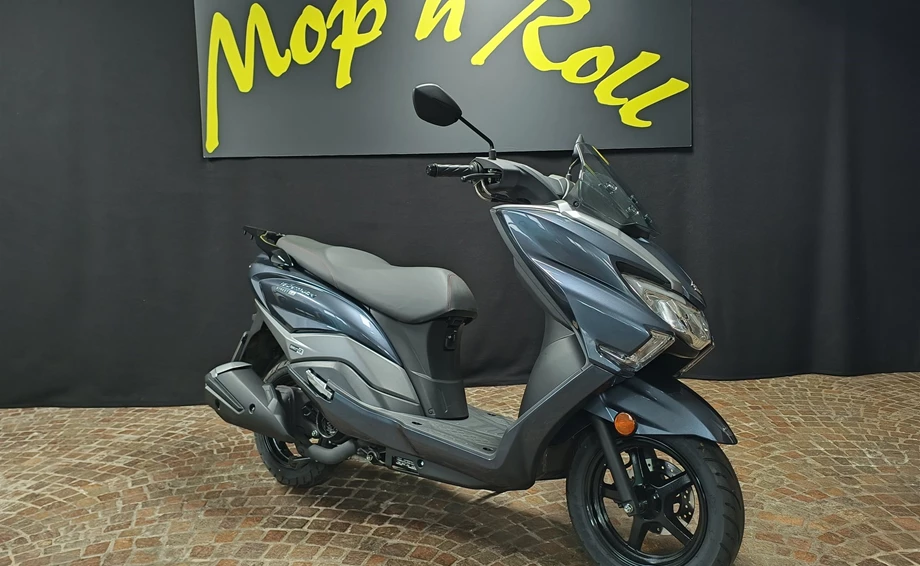 Verleihmotorrad Suzuki Burgman Street 125EX vom Händler Mop ´n Roll GmbH Bild 5: Verleihmotorrad Suzuki Burgman Street 125EX vom Händler Mop ´n Roll GmbH