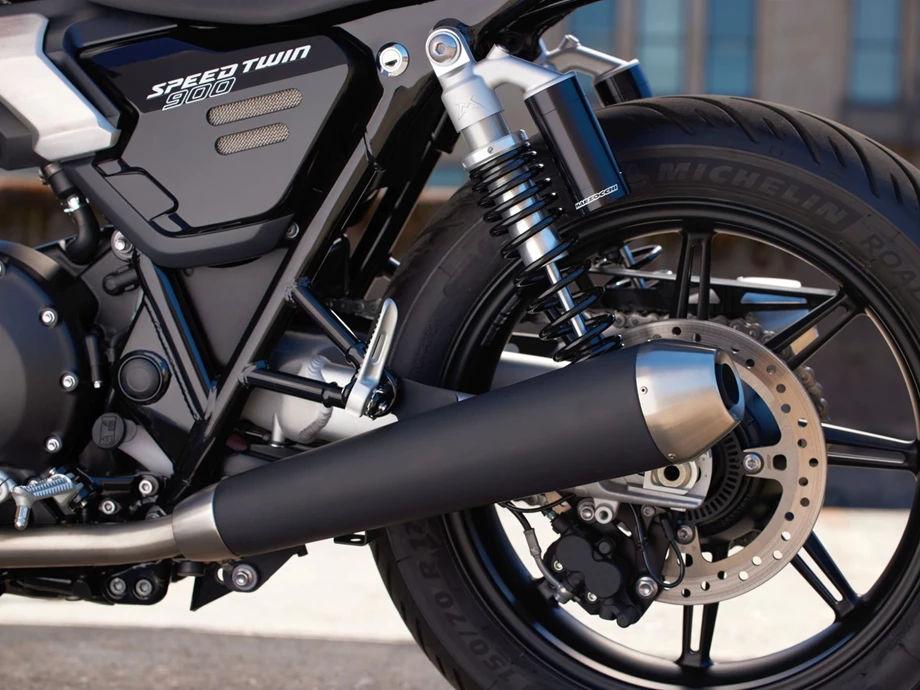 Verleihmotorrad Triumph Speed Twin 900 vom Händler TRIUMPH Chemnitz Böttger und Budach OHG Bild 13: Verleihmotorrad Triumph Speed Twin 900 vom Händler TRIUMPH Chemnitz Böttger und Budach OHG