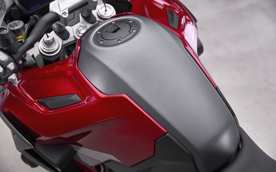 Verleihmotorrad Triumph Tiger 1200 GT Explorer vom Händler TRIUMPH Chemnitz Böttger und Budach OHG - Bild 14 Verleihmotorrad Triumph Tiger 1200 GT Explorer vom Händler TRIUMPH Chemnitz Böttger und Budach OHG - Bild 14