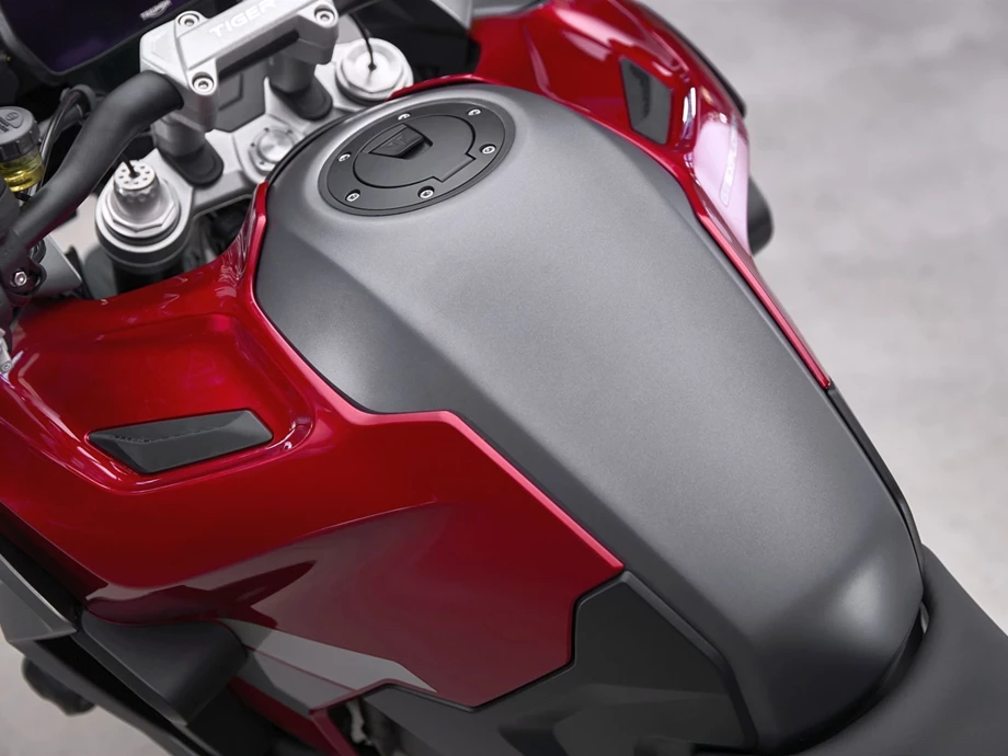 Verleihmotorrad Triumph Tiger 1200 GT Explorer vom Händler TRIUMPH Chemnitz Böttger und Budach OHG Bild 14: Verleihmotorrad Triumph Tiger 1200 GT Explorer vom Händler TRIUMPH Chemnitz Böttger und Budach OHG