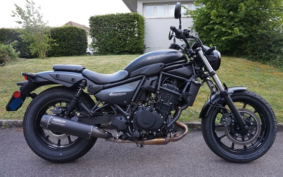 Verleihmotorrad Kawasaki Eliminator 500 vom Händler Eichenberger Zweirad-Sport - Bild 3 Verleihmotorrad Kawasaki Eliminator 500 vom Händler Eichenberger Zweirad-Sport - Bild 3