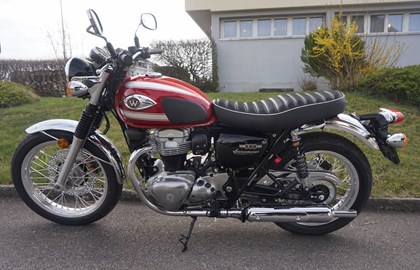 Leihmotorrad Kawasaki W800