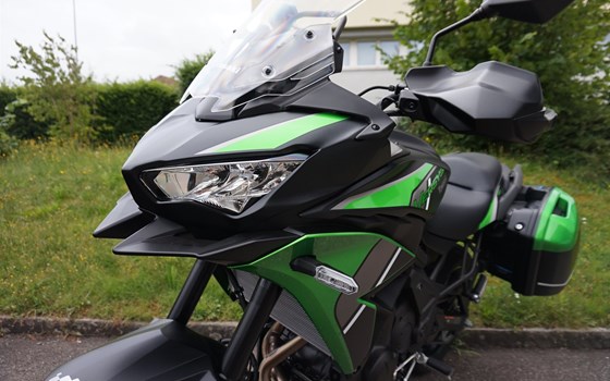 Verleihmotorrad Kawasaki Versys 650 vom Händler Eichenberger Zweirad-Sport - Bild 5 Verleihmotorrad Kawasaki Versys 650 vom Händler Eichenberger Zweirad-Sport - Bild 5