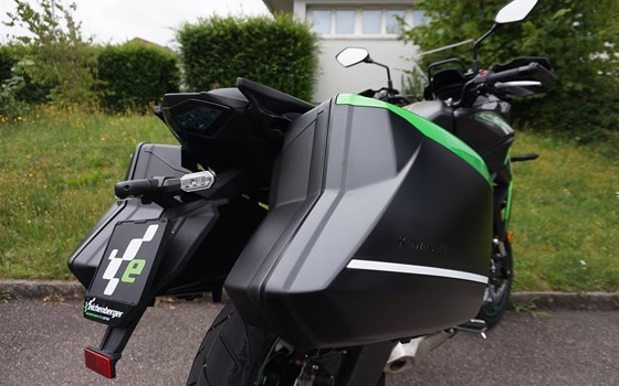 Verleihmotorrad Kawasaki Versys 650 vom Händler Eichenberger Zweirad-Sport - Bild 6 Verleihmotorrad Kawasaki Versys 650 vom Händler Eichenberger Zweirad-Sport - Bild 6