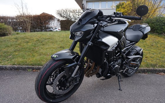 Verleihmotorrad Kawasaki Z900 vom Händler Eichenberger Zweirad-Sport - Bild 2 Verleihmotorrad Kawasaki Z900 vom Händler Eichenberger Zweirad-Sport - Bild 2