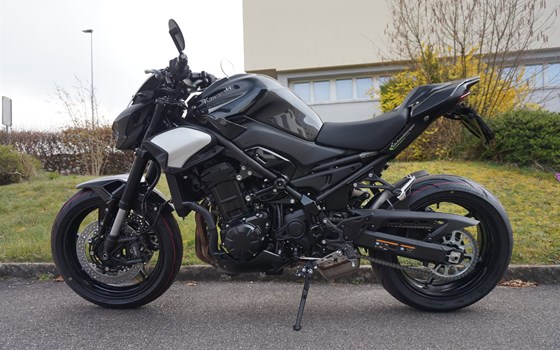Verleihmotorrad Kawasaki Z900 vom Händler Eichenberger Zweirad-Sport - Bild 8 Verleihmotorrad Kawasaki Z900 vom Händler Eichenberger Zweirad-Sport - Bild 8