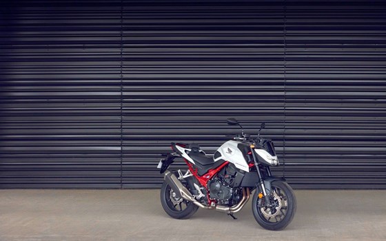 Verleihmotorrad Honda CB750 Hornet vom Händler Bruhy Kraftfahrzeug GmbH - Bild 15 Verleihmotorrad Honda CB750 Hornet vom Händler Bruhy Kraftfahrzeug GmbH - Bild 15