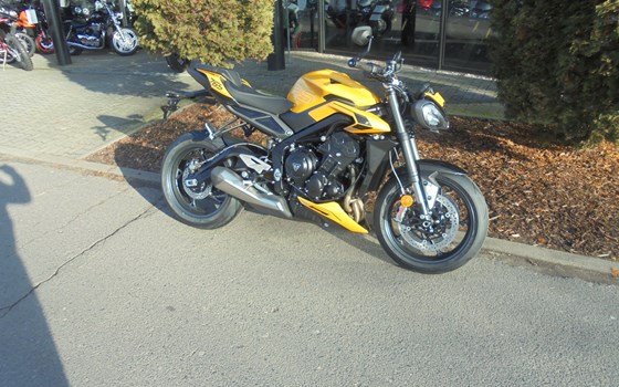 Verleihmotorrad Triumph Street Triple 765 RS vom Händler Bahros Bike Bude GmbH - Bild 1 Verleihmotorrad Triumph Street Triple 765 RS vom Händler Bahros Bike Bude GmbH - Bild 1