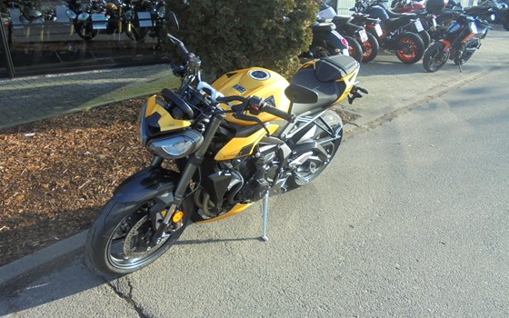 Verleihmotorrad Triumph Street Triple 765 RS vom Händler Bahros Bike Bude GmbH - Bild 5 Verleihmotorrad Triumph Street Triple 765 RS vom Händler Bahros Bike Bude GmbH - Bild 5