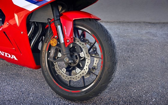 Verleihmotorrad Honda CBR500R vom Händler Zweirad Brockmeyer GmbH - Bild 22 Verleihmotorrad Honda CBR500R vom Händler Zweirad Brockmeyer GmbH - Bild 22