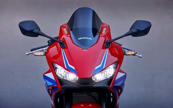 Verleihmotorrad Honda CBR500R vom Händler Zweirad Brockmeyer GmbH - Bild 27 Verleihmotorrad Honda CBR500R vom Händler Zweirad Brockmeyer GmbH - Bild 27