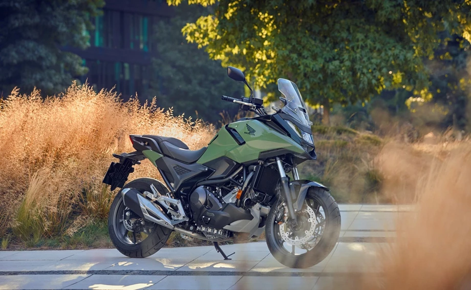 Verleihmotorrad Honda NC750X DCT vom Händler Zweirad Brockmeyer GmbH Bild 6: Verleihmotorrad Honda NC750X DCT vom Händler Zweirad Brockmeyer GmbH