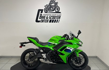 Leihmotorrad Kawasaki Ninja 650