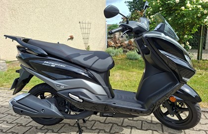 Leihmotorrad Suzuki Burgman 125