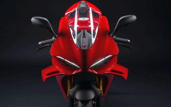 Verleihmotorrad Ducati Panigale V4 S vom Händler Witten u. Weber oHG - Bild 5 Verleihmotorrad Ducati Panigale V4 S vom Händler Witten u. Weber oHG - Bild 5