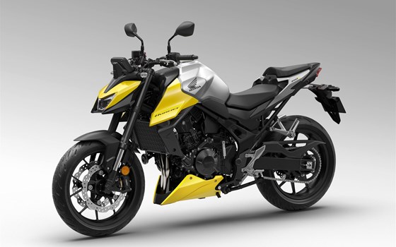 Verleihmotorrad Honda CB750 Hornet E-Clutch vom Händler Tempo-Zweirad-Treff GmbH - Bild 8