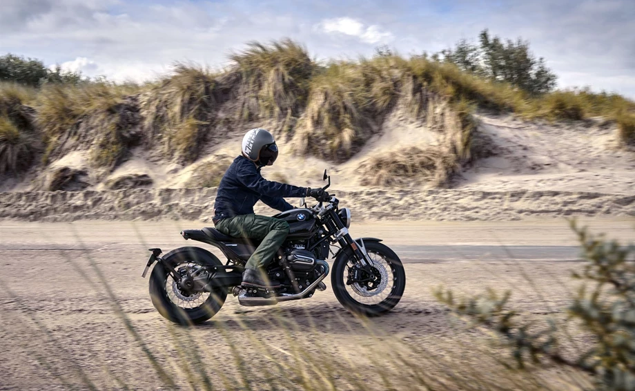 Verleihmotorrad BMW R 12 vom Händler Motorrad Witzel GmbH Bild 7: Verleihmotorrad BMW R 12 vom Händler Motorrad Witzel GmbH