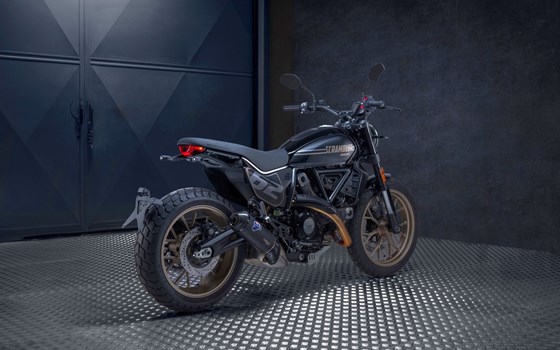 Verleihmotorrad Ducati Scrambler Full Throttle vom Händler Motorrad Meisterei Lange e.K. - Bild 3 Verleihmotorrad Ducati Scrambler Full Throttle vom Händler Motorrad Meisterei Lange e.K. - Bild 3