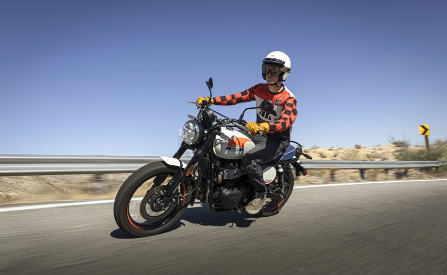 Verleihmotorrad Royal Enfield Bear 650 vom Händler Lübkemann + Sievers GmbH Bild 3: Verleihmotorrad Royal Enfield Bear 650 vom Händler Lübkemann + Sievers GmbH