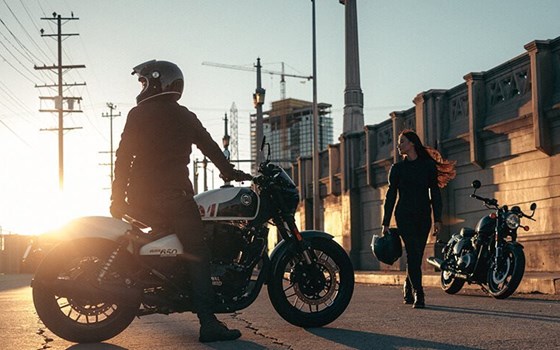 Verleihmotorrad Royal Enfield Shotgun 650 vom Händler Lübkemann + Sievers GmbH - Bild 5 Verleihmotorrad Royal Enfield Shotgun 650 vom Händler Lübkemann + Sievers GmbH - Bild 5