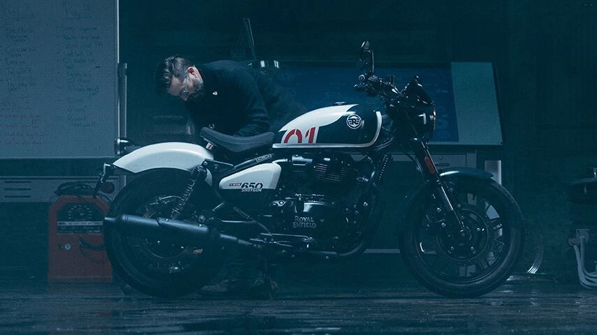 Verleihmotorrad Royal Enfield Shotgun 650 vom Händler Lübkemann + Sievers GmbH Bild 7: Verleihmotorrad Royal Enfield Shotgun 650 vom Händler Lübkemann + Sievers GmbH