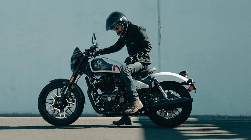 Verleihmotorrad Royal Enfield Shotgun 650 vom Händler Lübkemann + Sievers GmbH Bild 8: Verleihmotorrad Royal Enfield Shotgun 650 vom Händler Lübkemann + Sievers GmbH