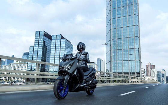Verleihmotorrad Yamaha XMAX 125 vom Händler Motorrad Witzel GmbH - Bild 5 Verleihmotorrad Yamaha XMAX 125 vom Händler Motorrad Witzel GmbH - Bild 5