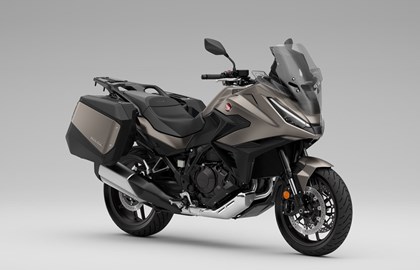 Leihmotorrad Honda NT1100 DCT Electronic Suspension