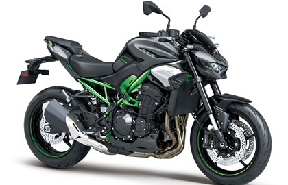 Leihmotorrad Kawasaki Z900