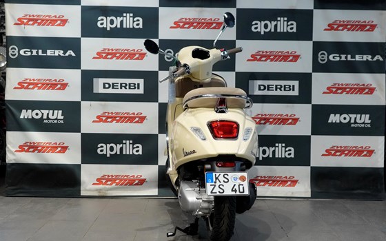 Verleihmotorrad Vespa Primavera 125 Sport vom Händler Zweirad Schira Inh. Uwe Schütze e.K. - Bild 4