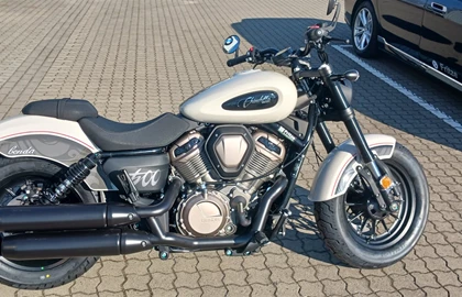 Leihmotorrad Benda Chinchilla 500 Leihmotorrad Benda Chinchilla 500