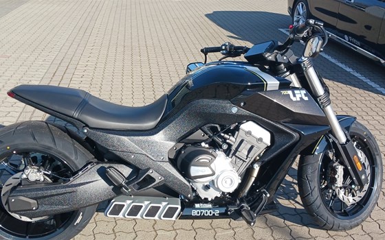 Verleihmotorrad Benda LFC 700 vom Händler Autohaus Fritze GmbH & Co.KG   - Bild 1 Verleihmotorrad Benda LFC 700 vom Händler Autohaus Fritze GmbH & Co.KG   - Bild 1