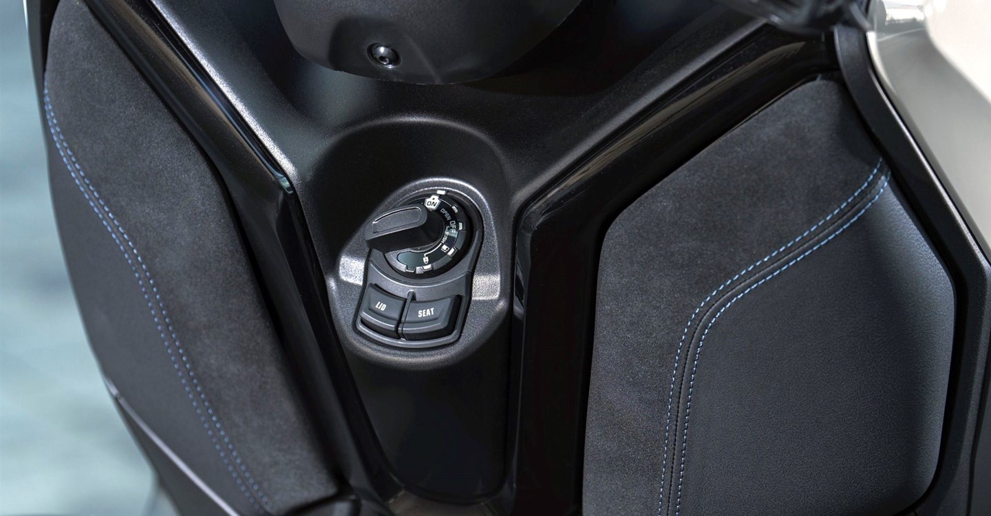 Verleihmotorrad Yamaha XMAX 125 Tech MAX+ vom Händler Zweirad Center Gawelleck