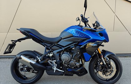 Leihmotorrad Triumph Tiger Sport 800