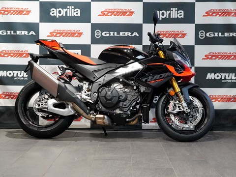 Aprilia Tuono V4 1100 Factory