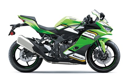 Leihmotorrad Kawasaki Ninja ZX-4RR