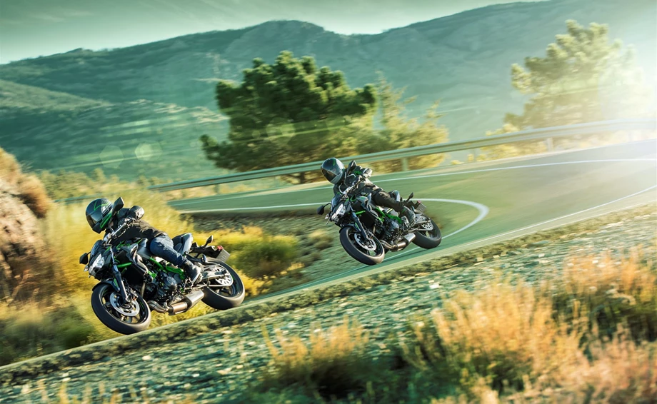 Verleihmotorrad Kawasaki Z650 vom Händler Motorrad Center Nord Bild 5: Verleihmotorrad Kawasaki Z650 vom Händler Motorrad Center Nord