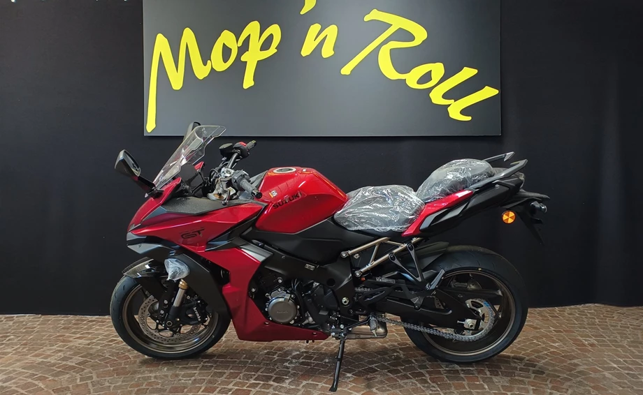Verleihmotorrad Suzuki GSX-S1000GT vom Händler Mop ´n Roll GmbH Bild 2: Verleihmotorrad Suzuki GSX-S1000GT vom Händler Mop ´n Roll GmbH