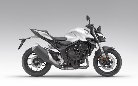 Verleihmotorrad Honda CB1000 Hornet vom Händler Klumpp GmbH & Co.      Kalli´s Motorradschmiede KG - Bild 5 Verleihmotorrad Honda CB1000 Hornet vom Händler Klumpp GmbH & Co.      Kalli´s Motorradschmiede KG - Bild 5