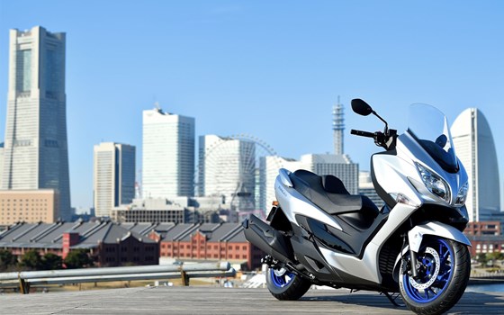 Verleihmotorrad Suzuki Burgman 400 vom Händler Zweiradcenter Bernhardt - Bild 7 Verleihmotorrad Suzuki Burgman 400 vom Händler Zweiradcenter Bernhardt - Bild 7