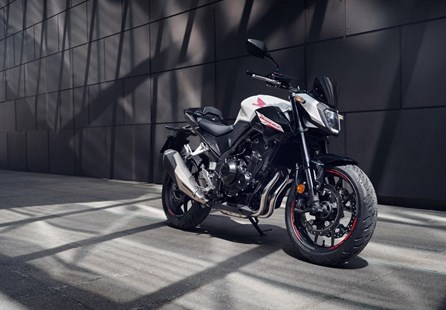 Honda CB500 Hornet ()