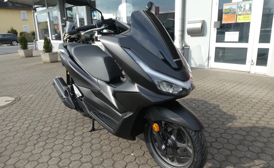 Verleihmotorrad Honda PCX125 vom Händler Zweirad-Center Zöller Bild 1: Verleihmotorrad Honda PCX125 vom Händler Zweirad-Center Zöller