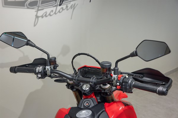 Ducati Hypermotard 698 Mono () - Bild 3