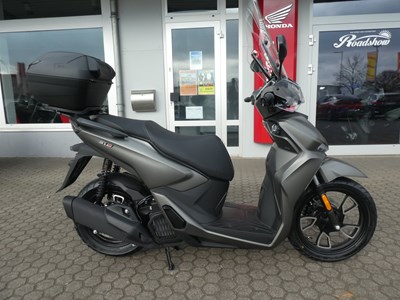 SR16 125 ABS TCS