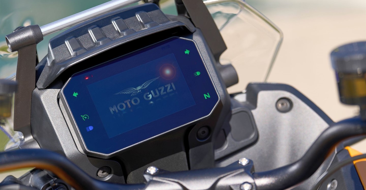 Verleihmotorrad Moto Guzzi Stelvio vom Händler Motorrad Hofmann Monsheim