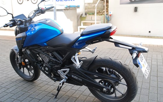 Verleihmotorrad Honda CB125R vom Händler Motorrad Kröber - Bild 7 Verleihmotorrad Honda CB125R vom Händler Motorrad Kröber - Bild 7