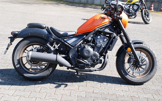 Verleihmotorrad Honda CMX500 Rebel S vom Händler Motorrad Kröber - Bild 2 Verleihmotorrad Honda CMX500 Rebel S vom Händler Motorrad Kröber - Bild 2