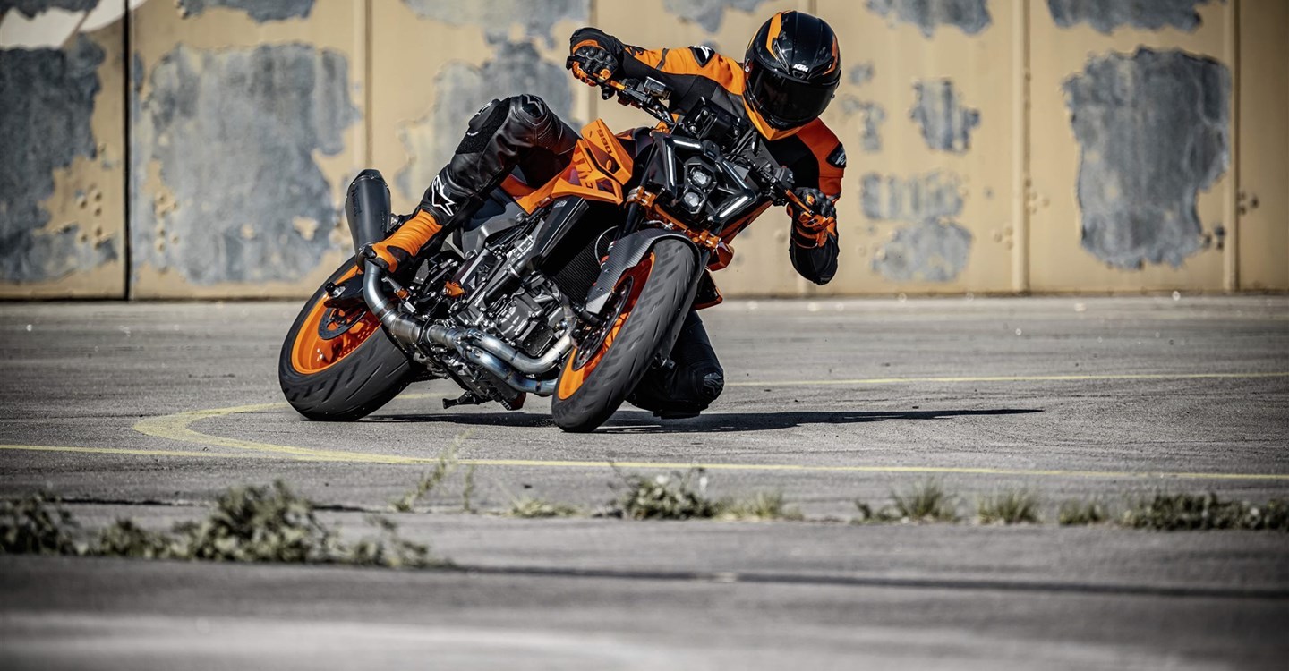 Verleihmotorrad KTM 990 Duke vom Händler Motorcorner GmbH