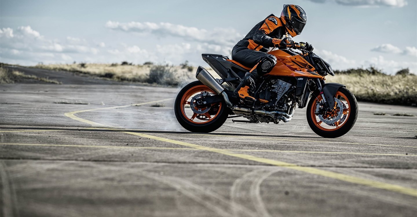 Verleihmotorrad KTM 990 Duke vom Händler Motorcorner GmbH